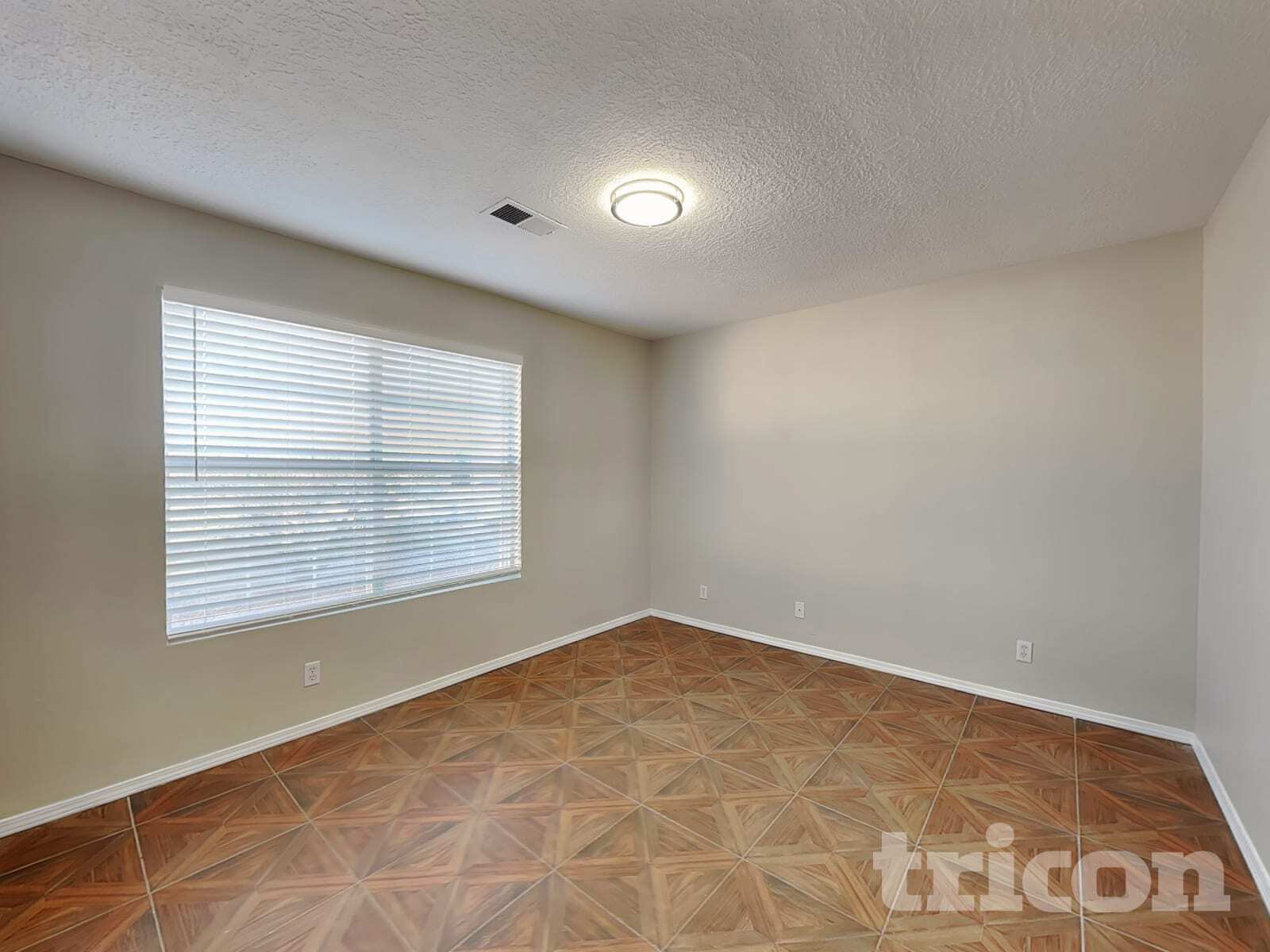 Building Photo - 3076 Cascades Trail SE