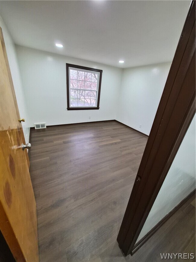 Building Photo - 210 Culpepper Rd