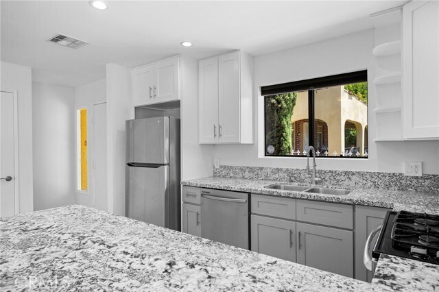 Building Photo - 621 E Lomita Ave