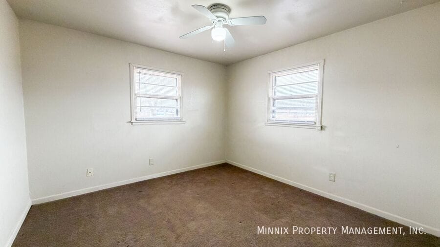 Building Photo - 2113 S Loop 289