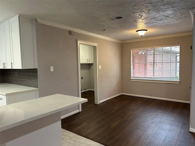 Building Photo - 11610 Cypresswood Dr
