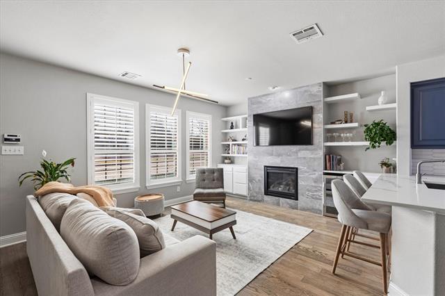 Building Photo - 5759 Headquarters Dr