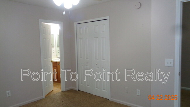 Building Photo - 4822 Playpen Dr