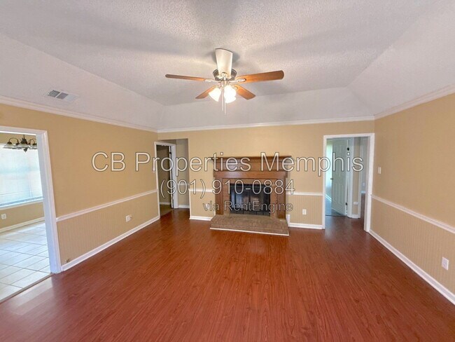 Building Photo - 6930 Autumnhill Ln