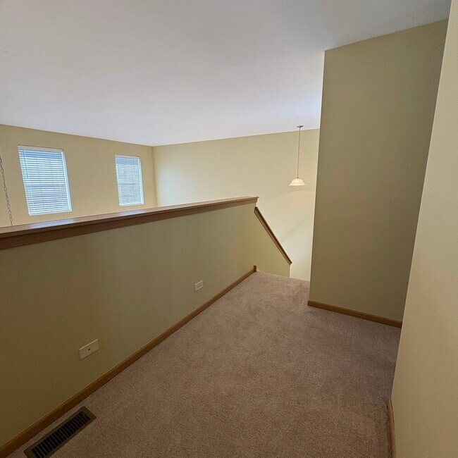 Building Photo - 2261 Barrington Dr E