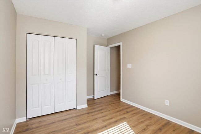 Building Photo - 5561 Wild Horse Dr