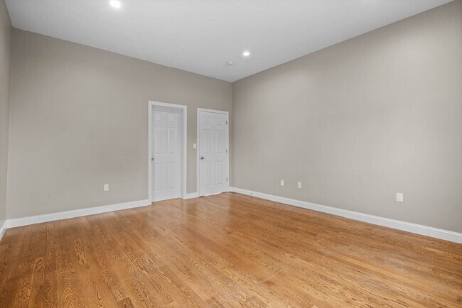 Building Photo - 63 Perrin St