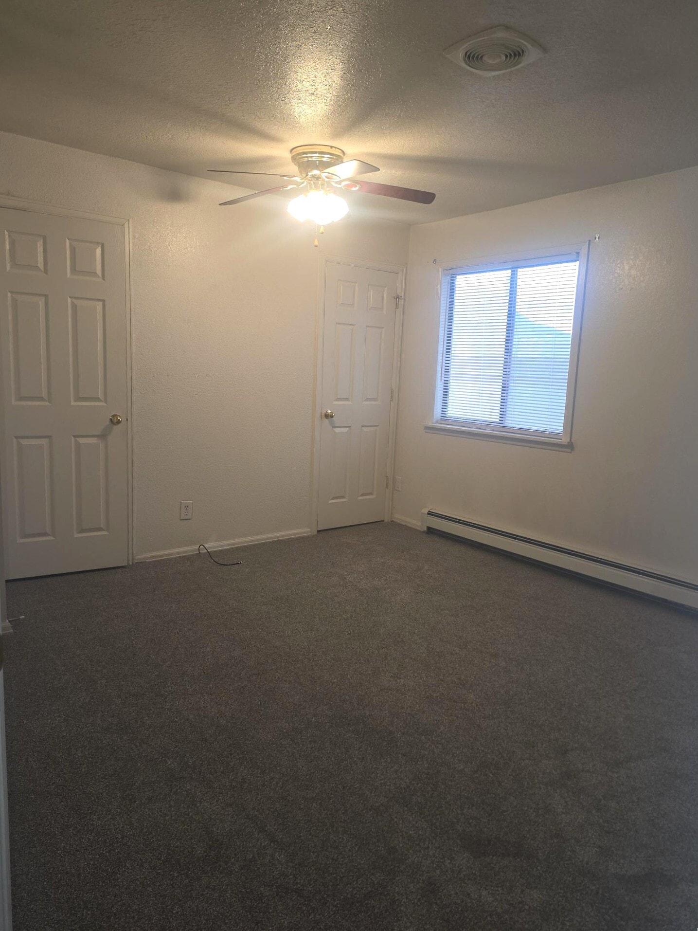 Building Photo - 3018 Bookcliff Ave