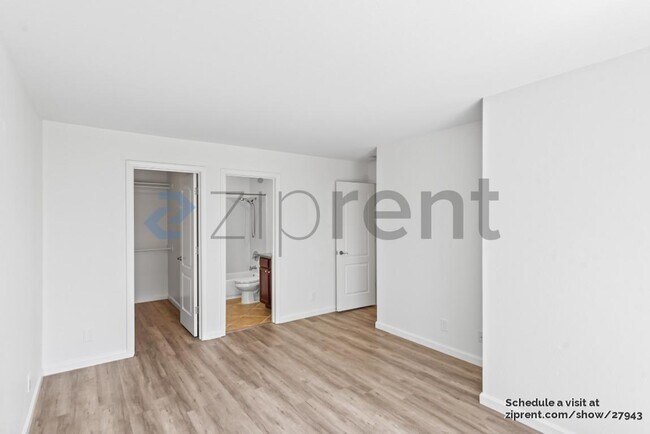 Building Photo - 866 Catkin Ct