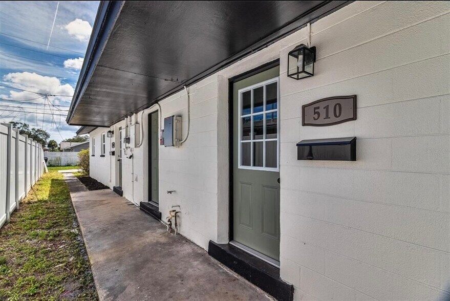 Building Photo - 510 91st Ave N