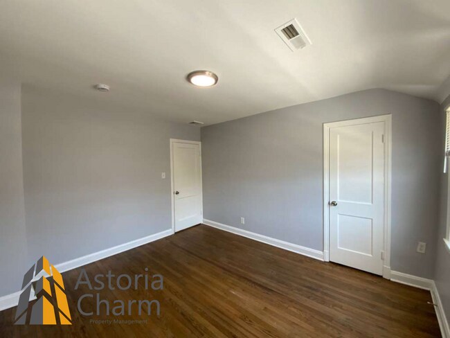 Building Photo - 2 Bedroom Home with Finished Basement Near St. Agnes Hospital