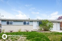 Building Photo - 2154 Christy Dr