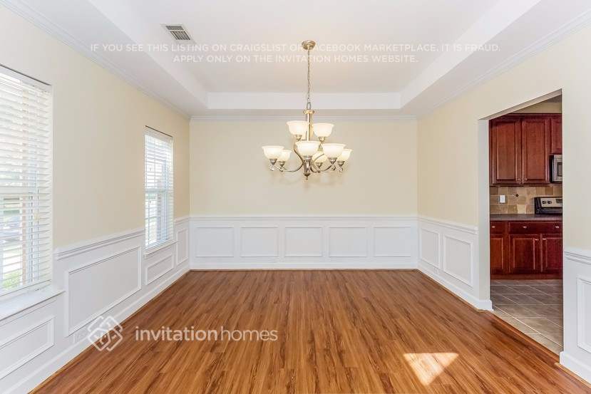 Building Photo - 1409 Mallory Ln