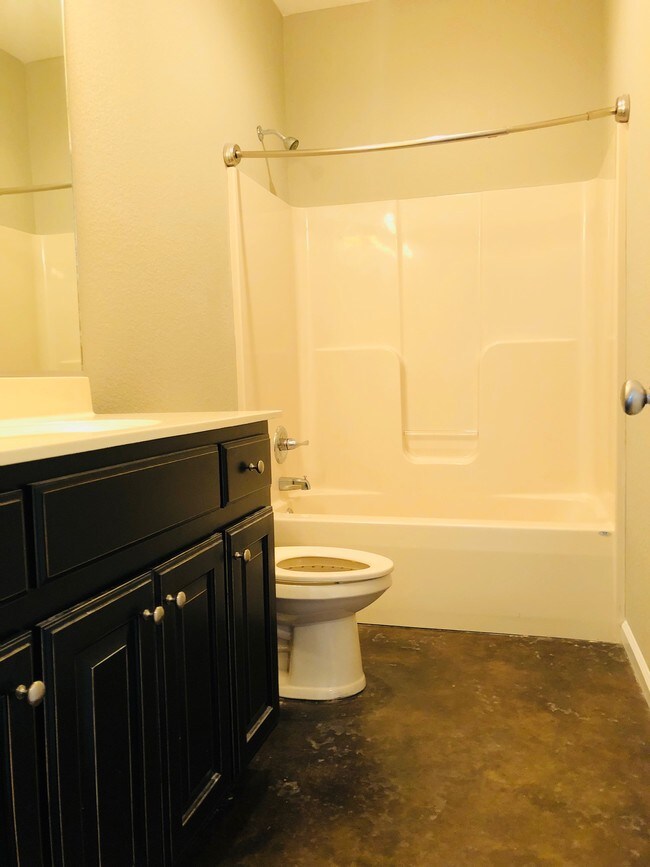 Building Photo - 4307 Savannah Hills Dr