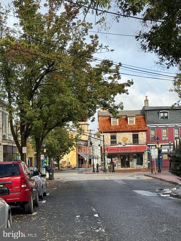 Building Photo - 13 W Union St