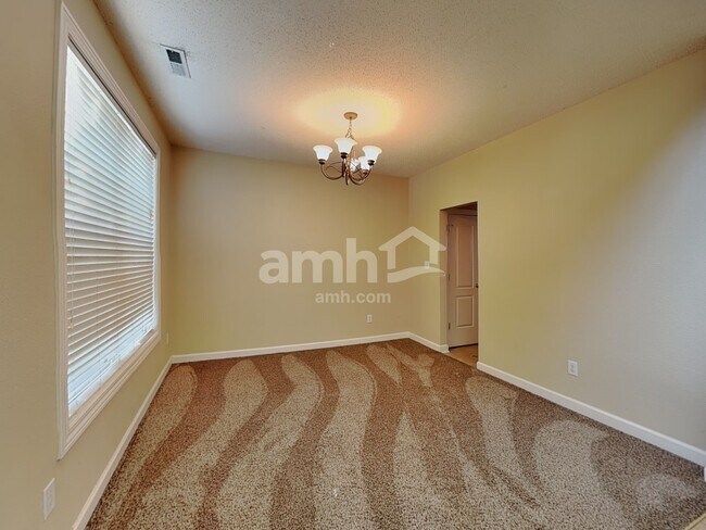 Building Photo - 5647 James Blair Dr