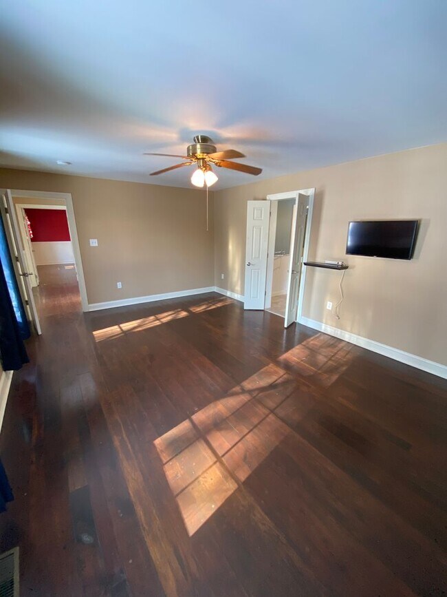 Building Photo - Coming Soon- Stunning 3 Bedroom Home with Barn and Over 3 Acres!