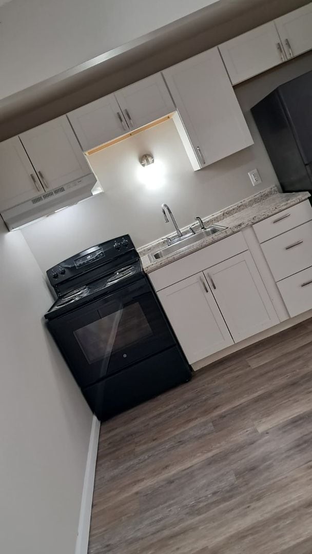 Interior Photo - Oak Hill Manor