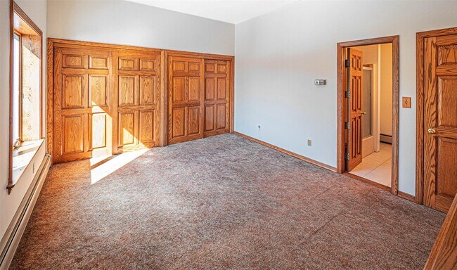 Building Photo - 16 Forino Ln
