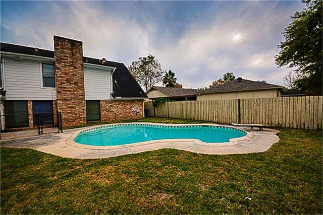 Building Photo - 2814 Field Line Dr