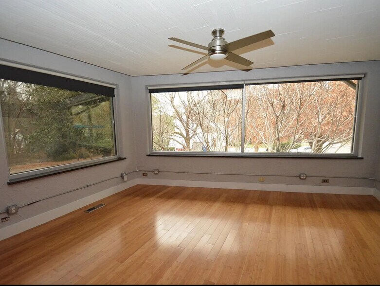 Building Photo - 115 Ashworth Dr