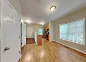 Primary Photo - 1428 Woodbine Ave SE