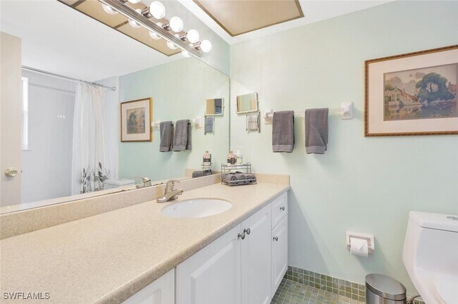 Building Photo - 83 Glades Blvd