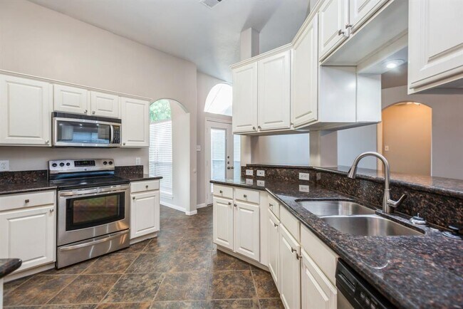 Building Photo - 31118 Baker Lake Dr