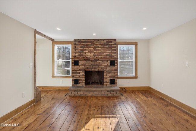 Building Photo - 34 Wilton Rd