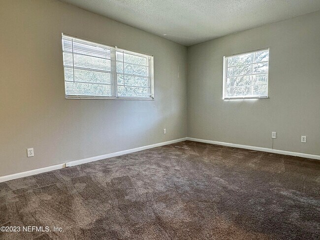 Building Photo - 4390 Herschel St