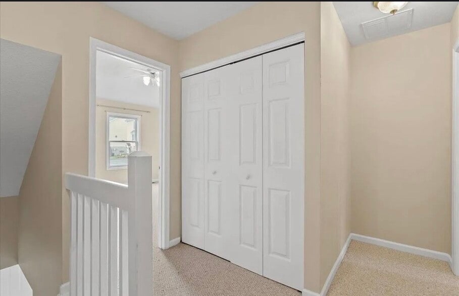 Building Photo - 781 Merlins Way