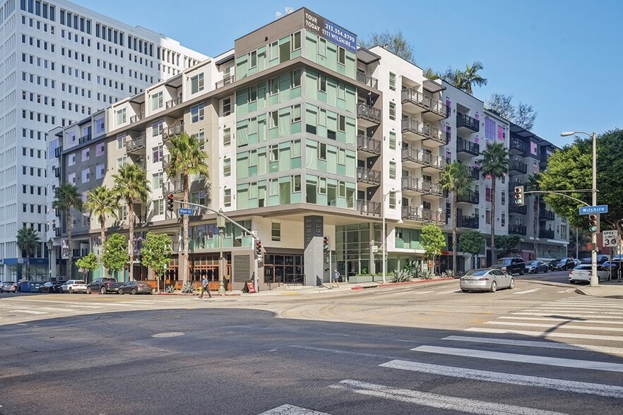 Building Photo - Eleven Eleven Wilshire