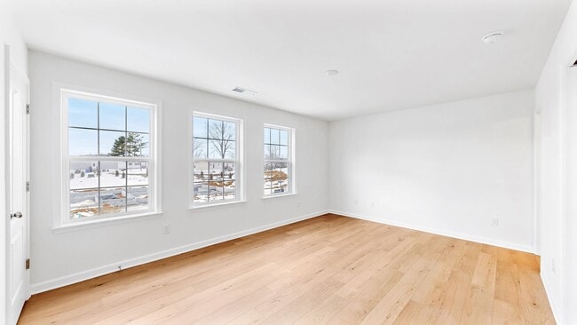 Building Photo - 37 Totter Way