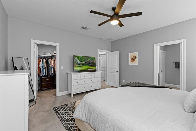 Building Photo - 7813 Peccary Dr