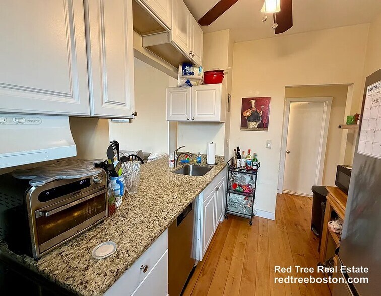 Unit 17 - 106 Myrtle St