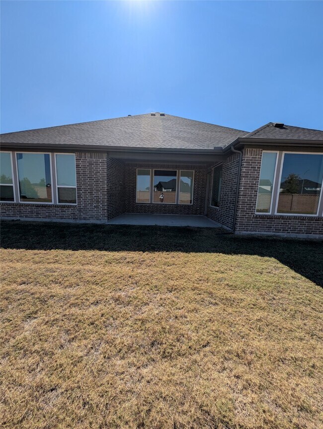 Building Photo - 13826 Arroyo Grande Dr