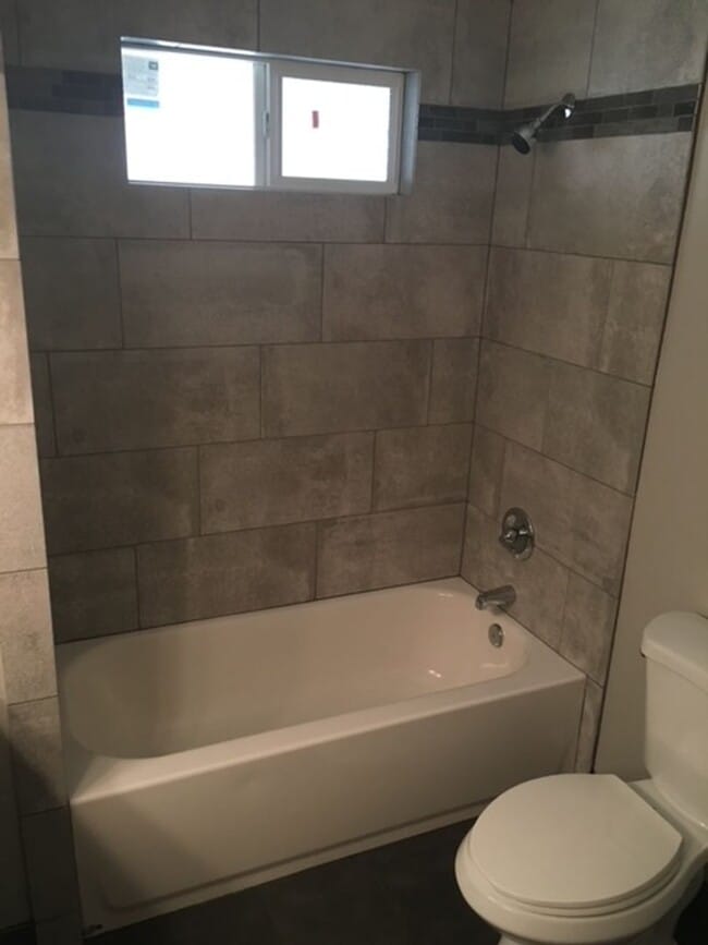 Building Photo - 5-Bedroom Tempe Home with Private Pool near ASU