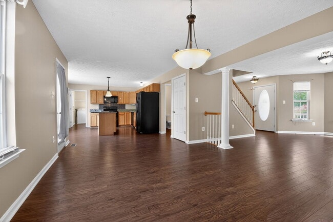 Building Photo - 2260 Rolling Meadows St