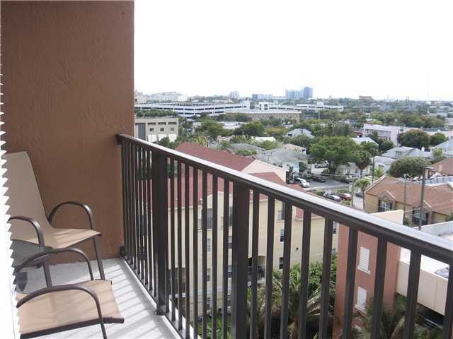 Building Photo - 1801 N Flagler Dr