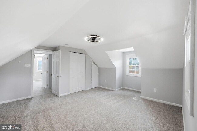 Building Photo - 176 Carroll Rd