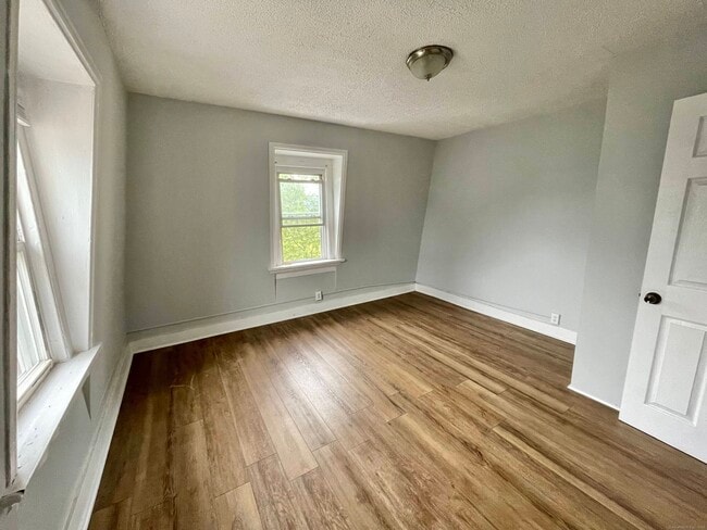 Building Photo - 58 Sylvan Ave