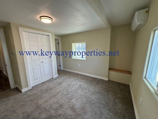 Building Photo - Beautifully Renovated Home for Rent