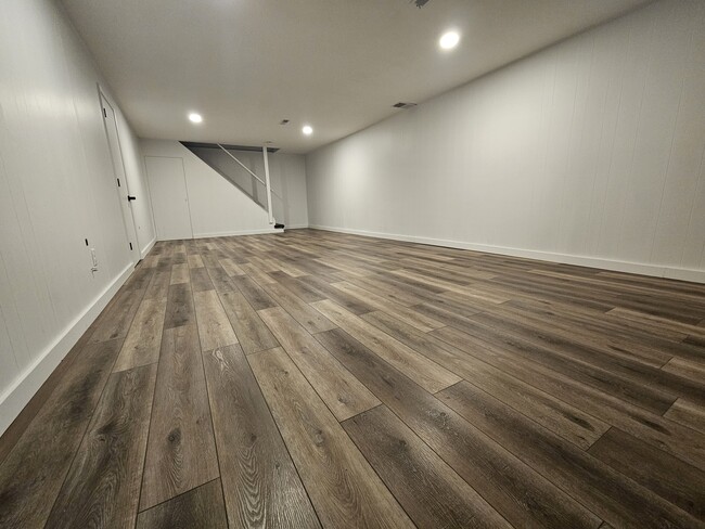 Building Photo - 3130 Bellshire Way