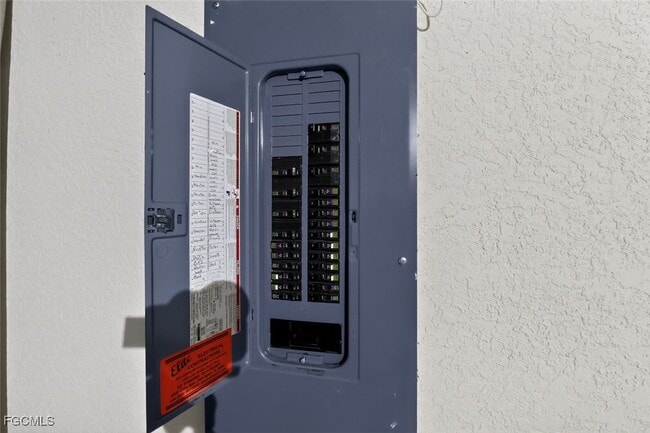 Building Photo - 4301 NW 36th Pl