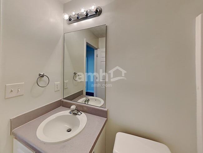 Building Photo - 3168 Bradford Pear Dr