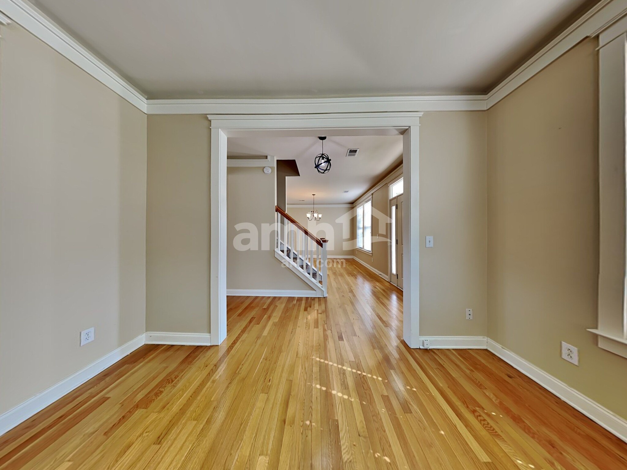 Building Photo - 408 Hydrangea St