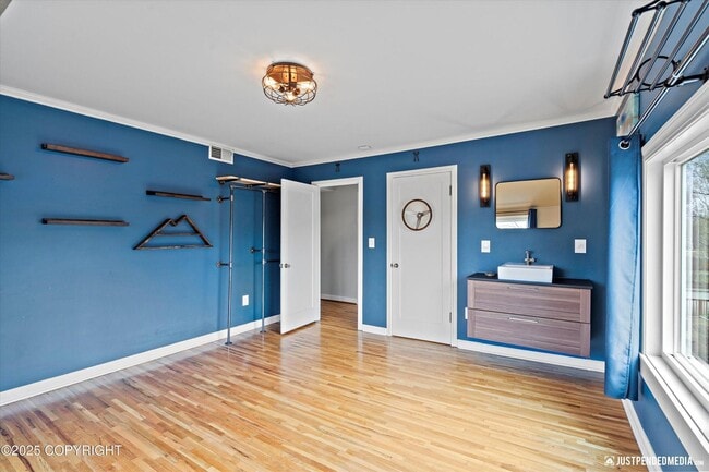 Building Photo - 1334 K St