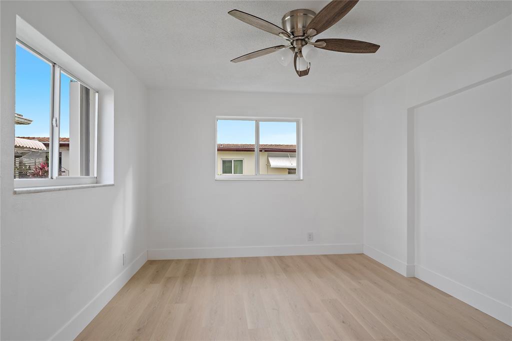 Building Photo - 4510 NW 49th Dr