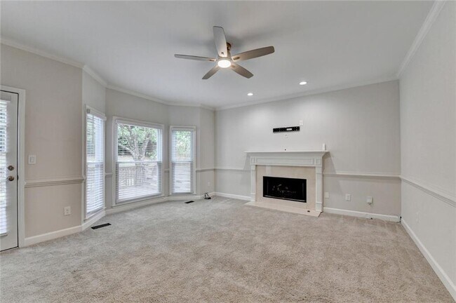 Building Photo - 10665 Wren Ridge Rd