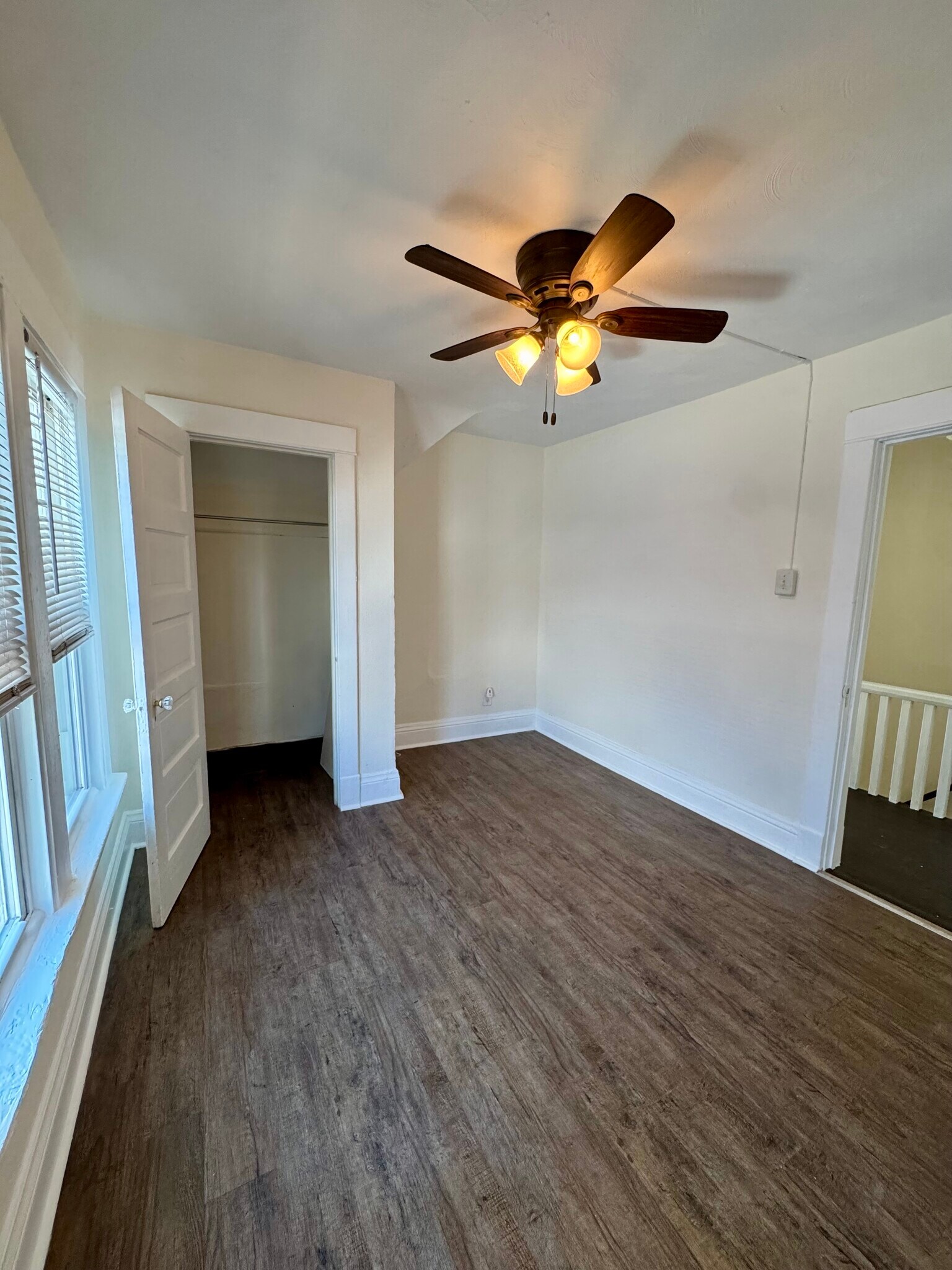 Building Photo - 906 Charlotte St